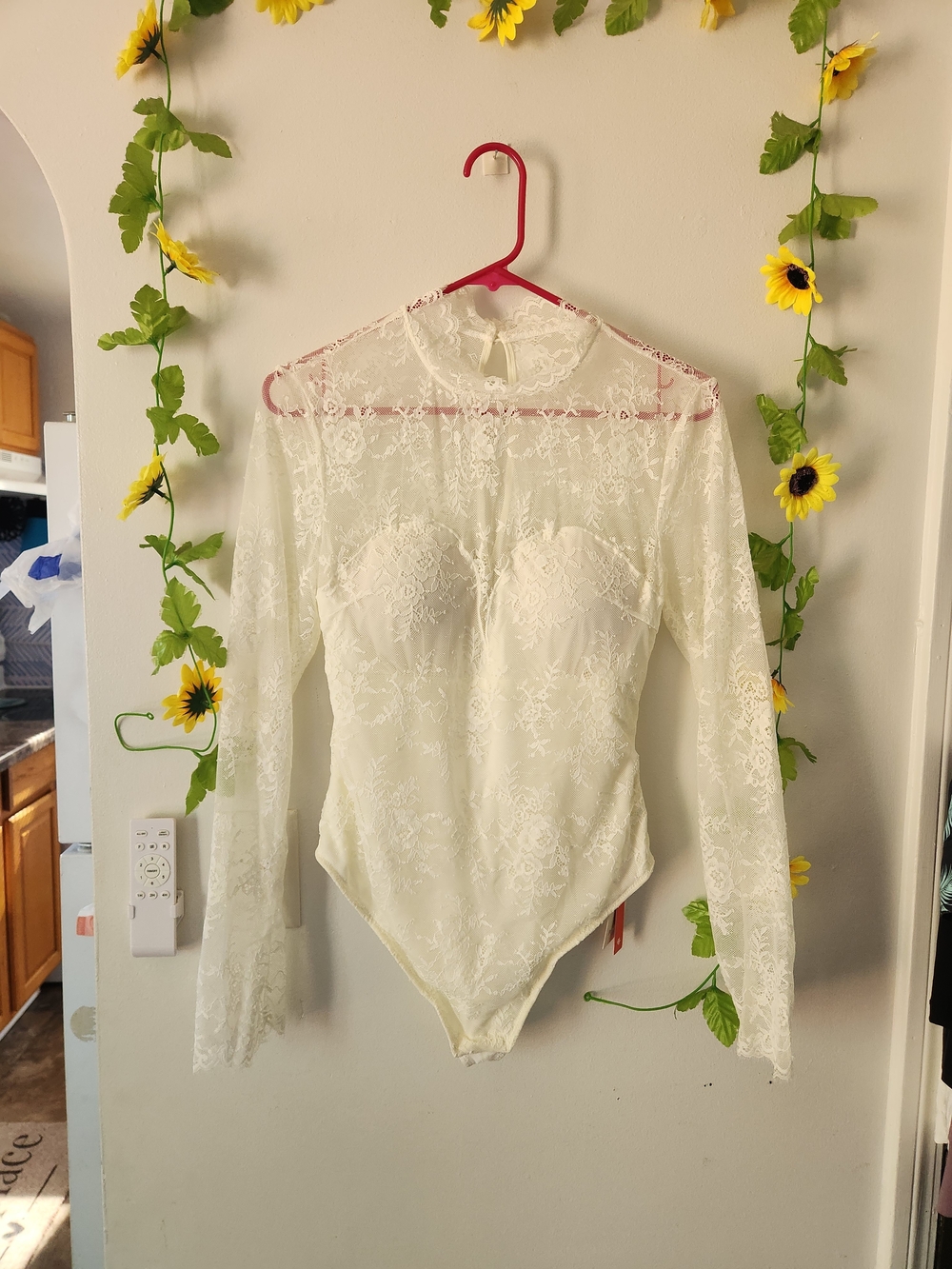 Popilush Medium Shapewear Mock Neck Long Sleeve Floral Lace Bodysuit
